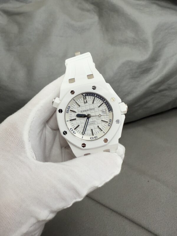 Audemars Piguet Watch 15707 White