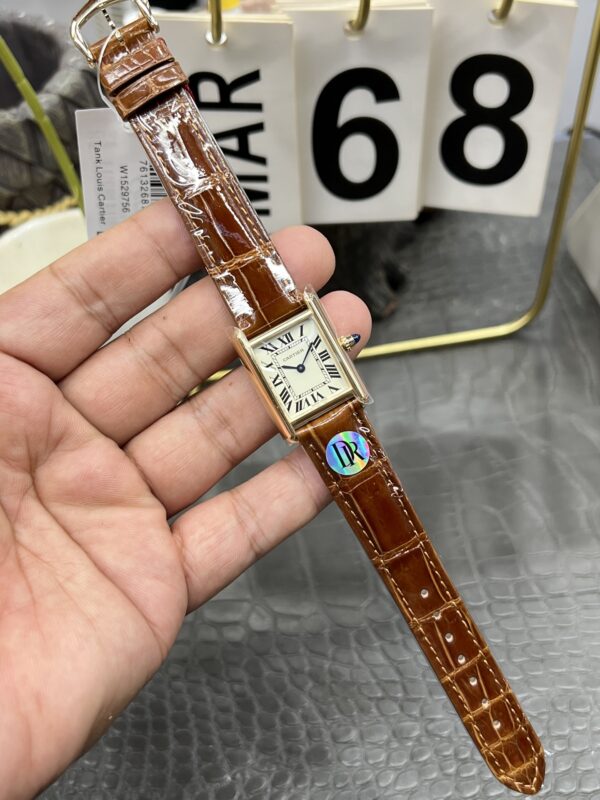 Cartier Tank (TANK) Rose Gold