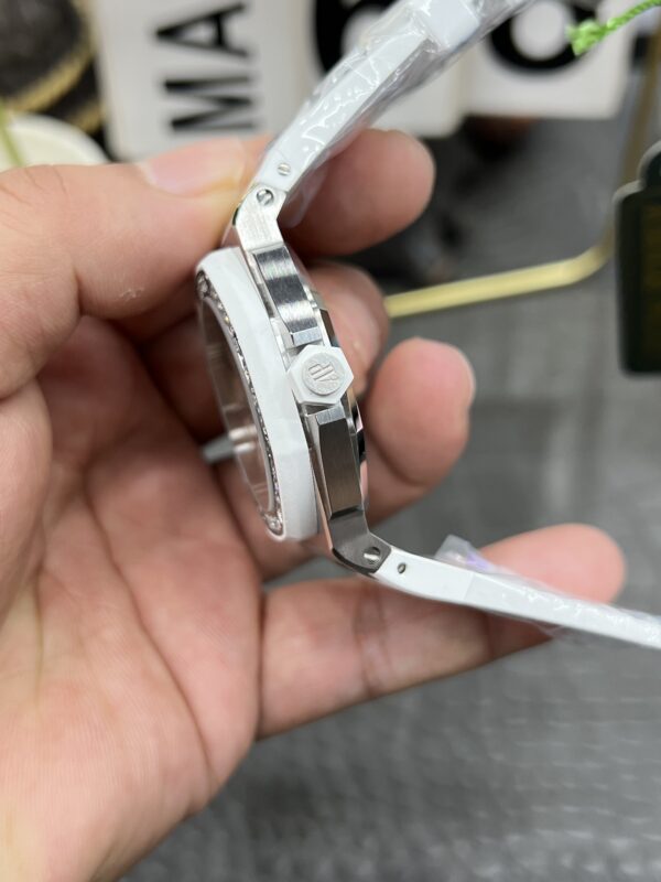 Audemars Piguet Royal Oak Offshore (ROYAL OAK) White