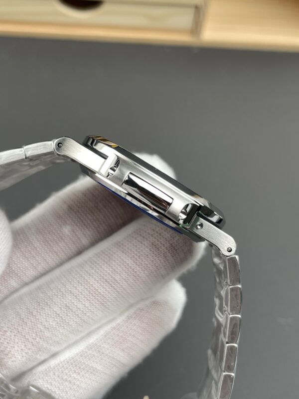 Patek Philippe Nautilus 5712 Blue