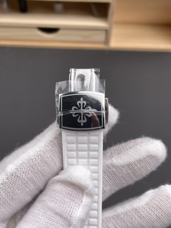 Patek Philippe Aquanaut 5067 White