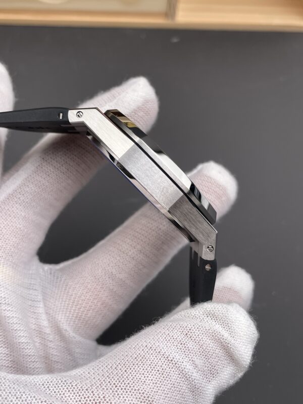 Audemars Piguet Royal Oak 15500 Black