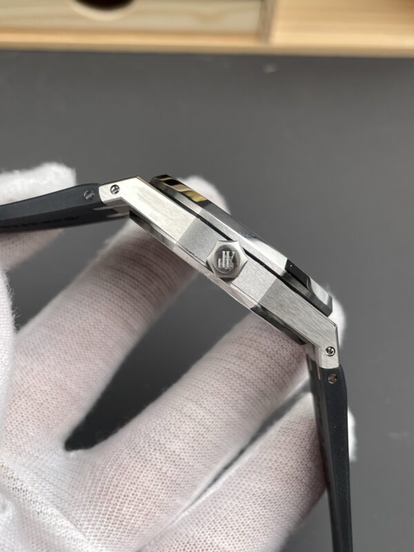 Audemars Piguet Royal Oak 15500 Black