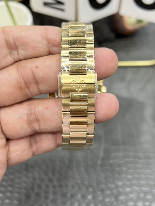 i1750474237393_2138_0_8-1.jpg Patek Philippe Nautilus (NAUTILUS)