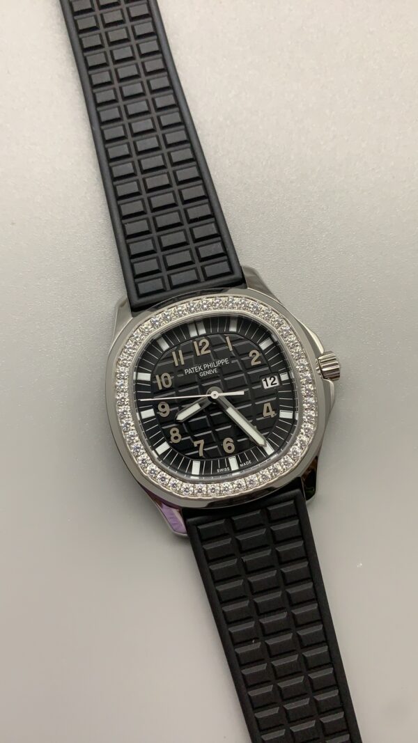 Patek Philippe Aquanaut (AQUANAUT)