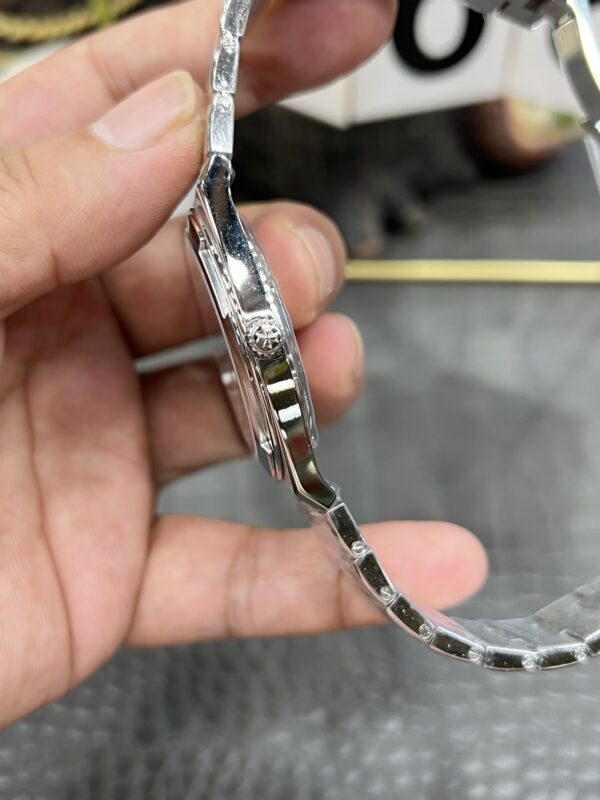Vacheron Constantin Overseas 1120/1