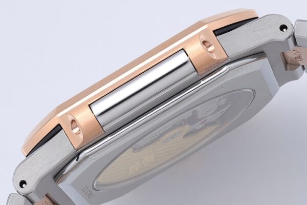 Patek Philippe Nautilus 5821 Blue