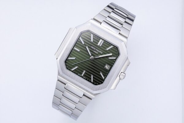 Patek Philippe Nautilus 5821 Blue