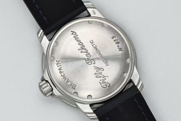 Blancpain Fifty Fathoms (FIFTY FATHOMS) Blue
