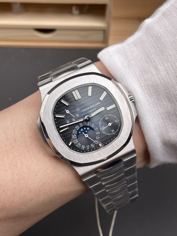 Patek Philippe Nautilus 5712 Blue