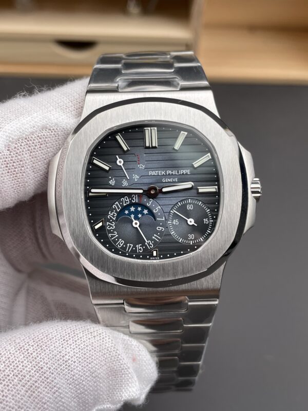Patek Philippe Nautilus 5712 Blue