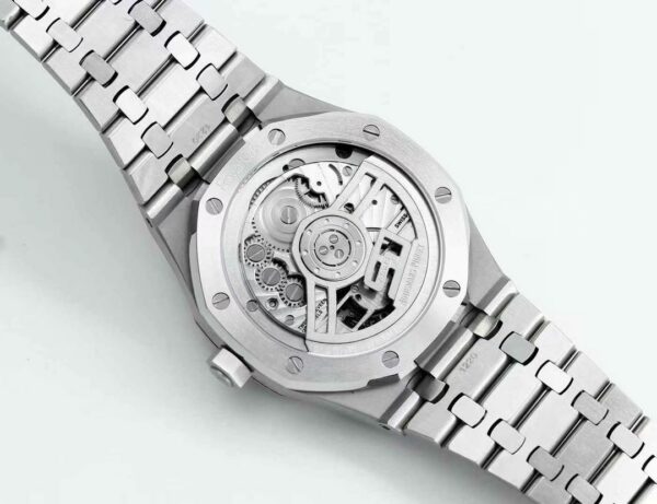 i1751902238_1402_5-1.jpg Patek Philippe Royal Oak (COMPLICATIONS)
