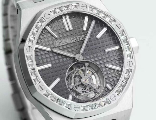 i1751902238_5386_1-1.jpg Patek Philippe Royal Oak (COMPLICATIONS)