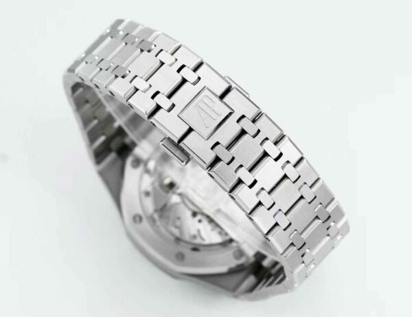 i1751902238_7518_3-1.jpg Patek Philippe Royal Oak (COMPLICATIONS)