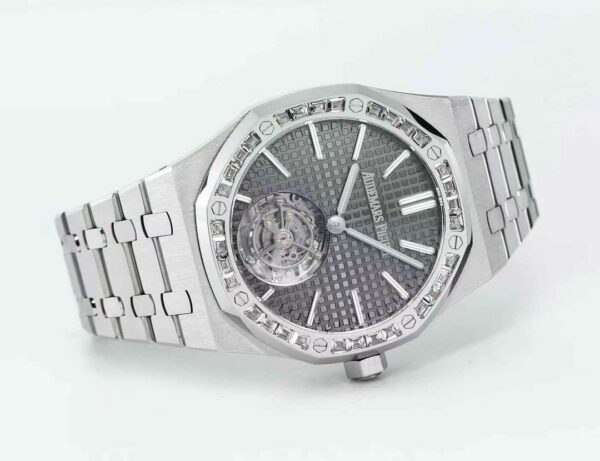 i1751902238_9138_7-1.jpg Patek Philippe Royal Oak (COMPLICATIONS)