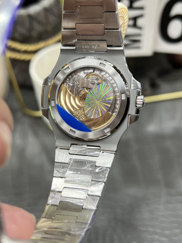 Patek Philippe Nautilus 5711 White
