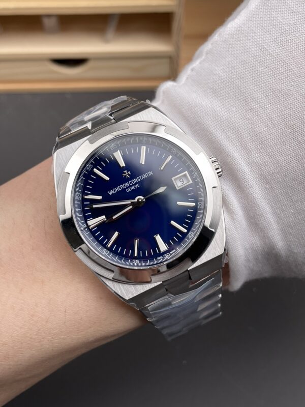Vacheron Constantin Overseas 4500V Blue