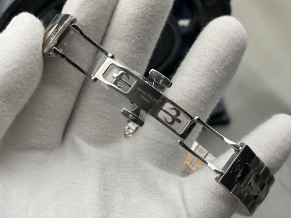 Patek Philippe Watch 5821 Yellow Gold