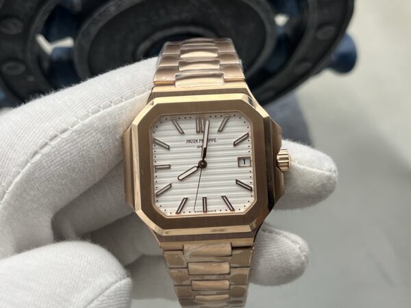 Patek Philippe Watch 5821 Yellow Gold