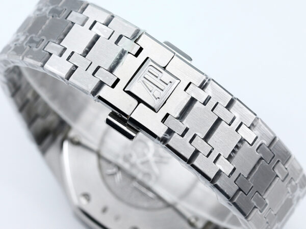 Audemars Piguet Royal Oak 26120 Blue