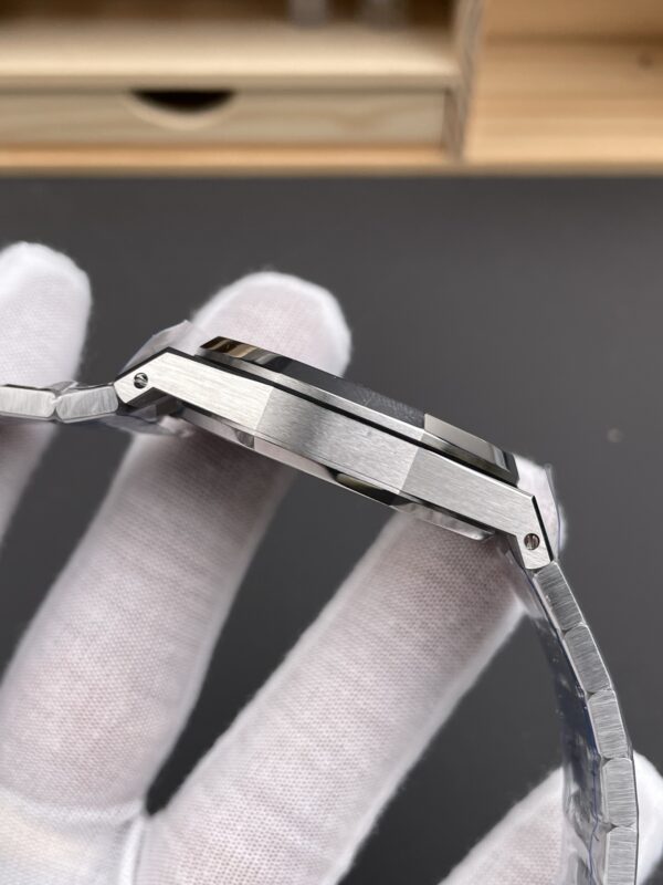 Audemars Piguet Royal Oak 15450 White