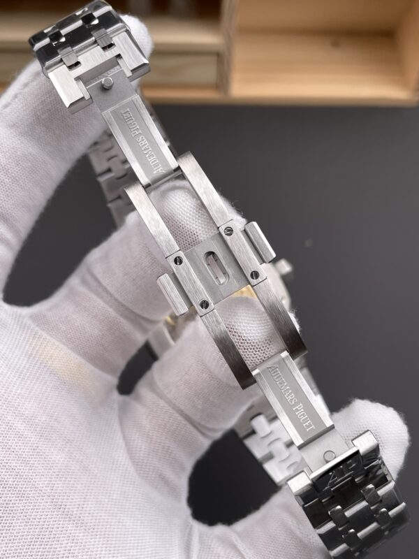 Audemars Piguet Royal Oak 15450 White