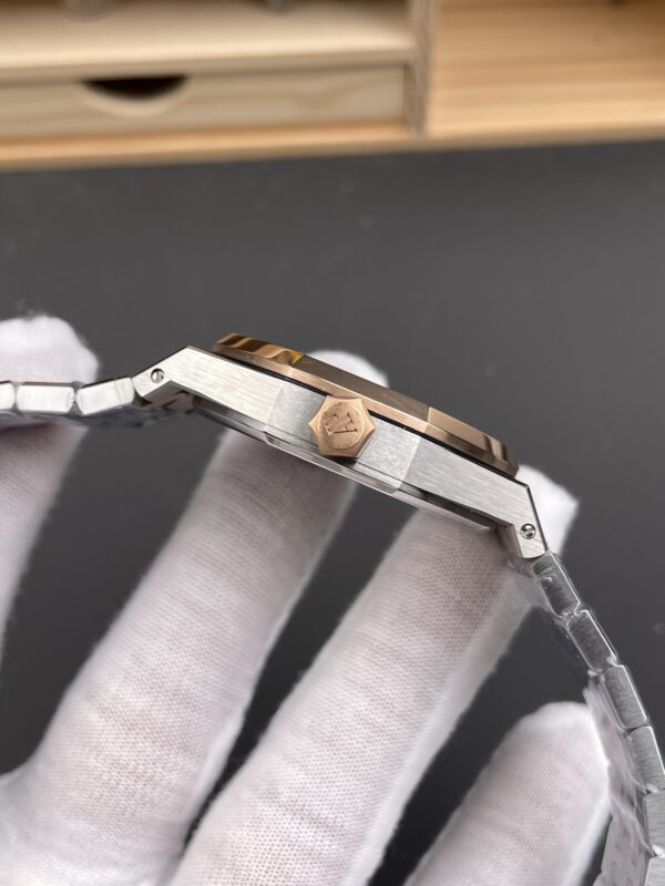 Audemars Piguet Royal Oak (ROYAL OAK) White