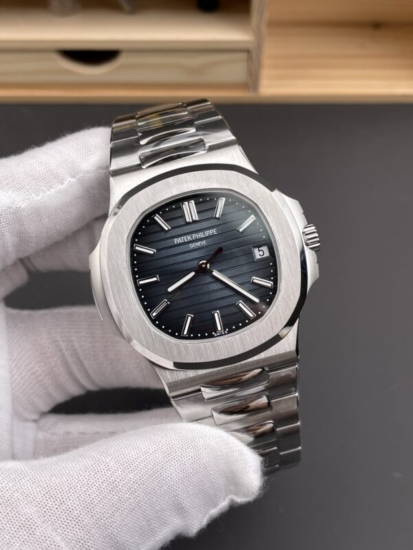 Patek Philippe Nautilus 5711