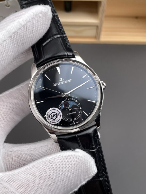 Jaeger-LeCoultre Master Control (COMPLICATIONS)