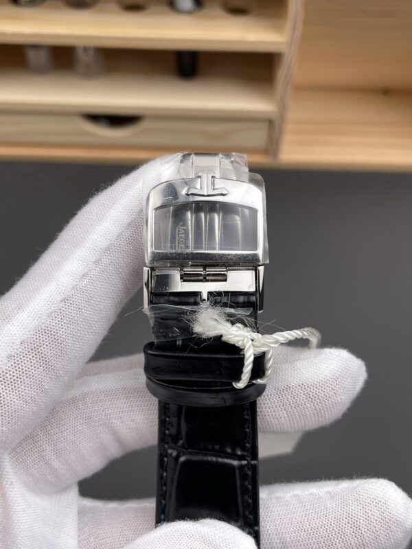 Jaeger-LeCoultre Master Control (COMPLICATIONS)