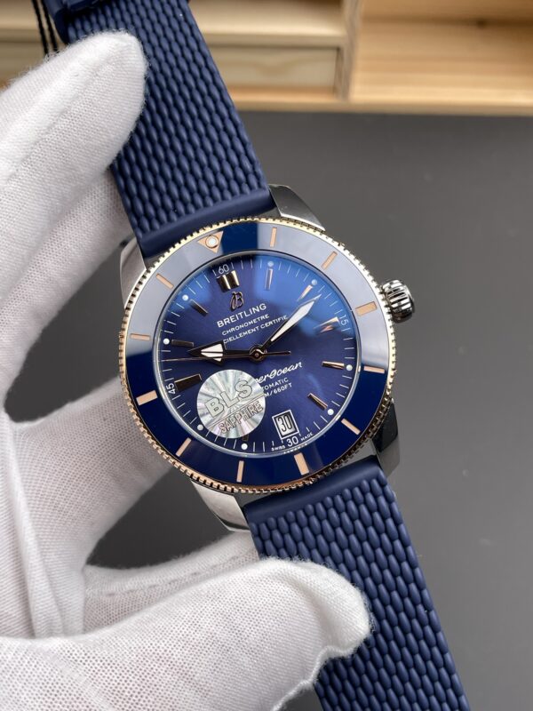 Breitling Superocean (SUPEROCEAN) Blue
