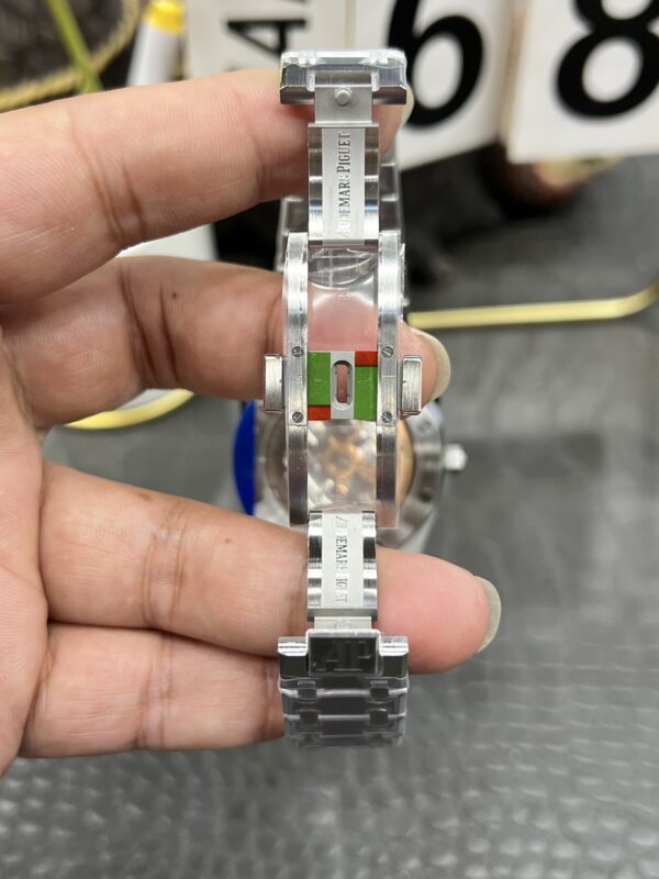 Audemars Piguet Royal Oak (ROYAL OAK) Blue
