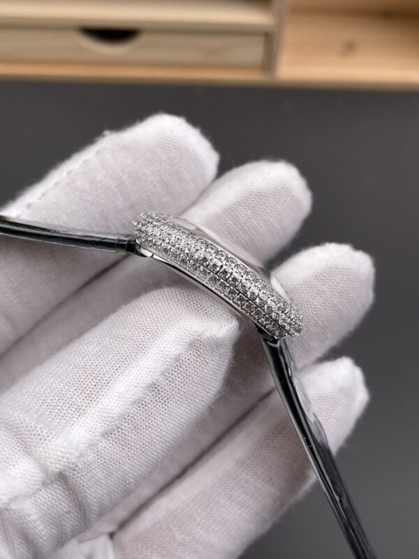 i1753604877590_92_0_3-4.jpg Cartier Watch Reference Pending