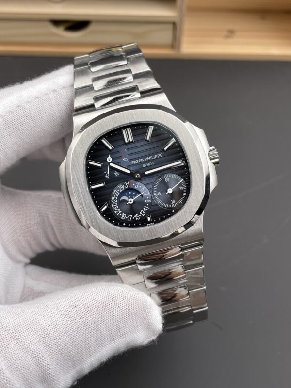 Patek Philippe Nautilus 5712 Blue