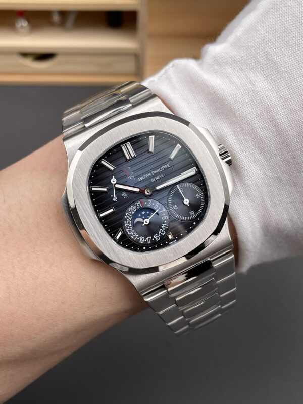 Patek Philippe Nautilus 5712 Blue