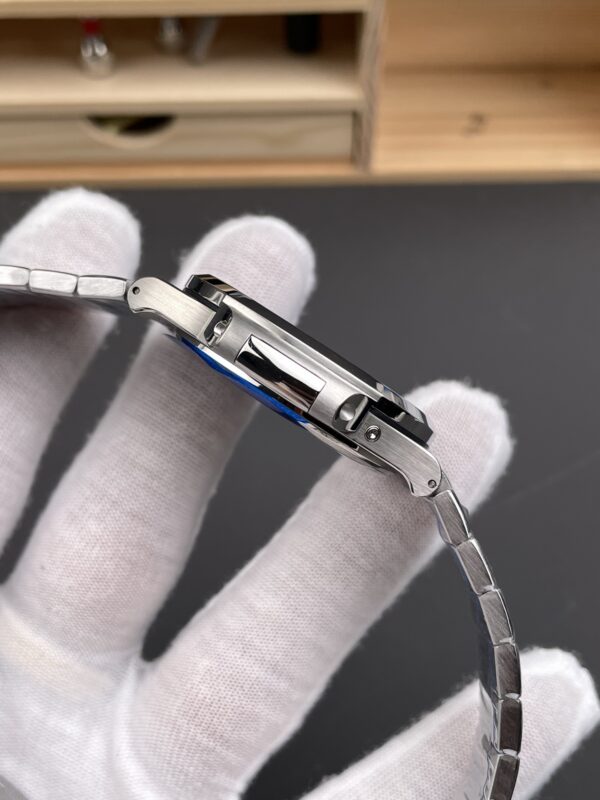 Patek Philippe Nautilus 5712 Blue