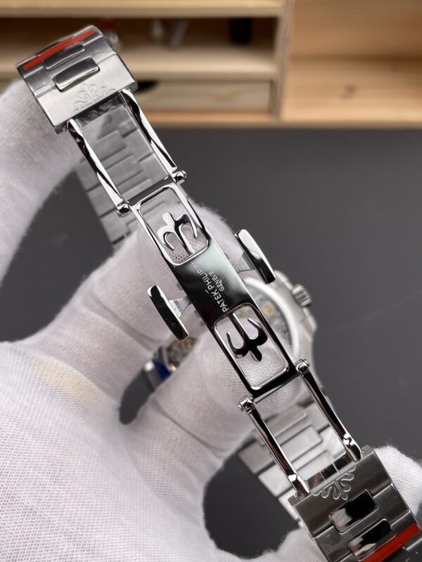 Patek Philippe Nautilus 5712 Blue