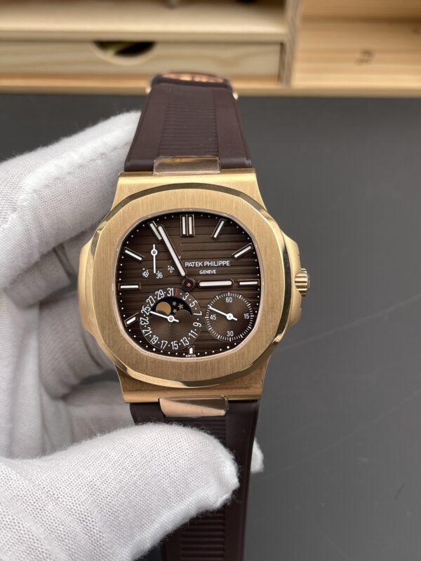 Patek Philippe Nautilus 5712