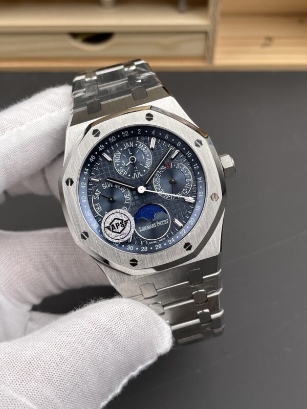 Audemars Piguet Royal Oak 26574 Blue
