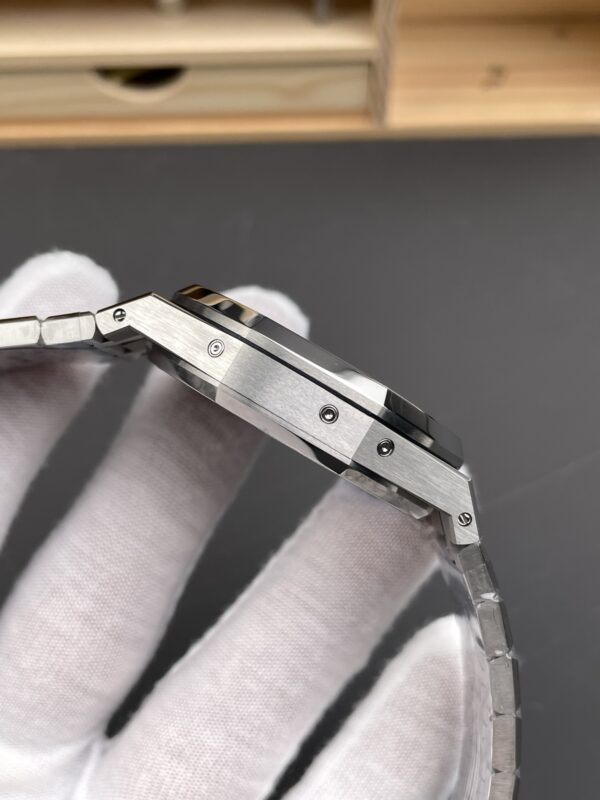 Audemars Piguet Royal Oak 26574 Blue