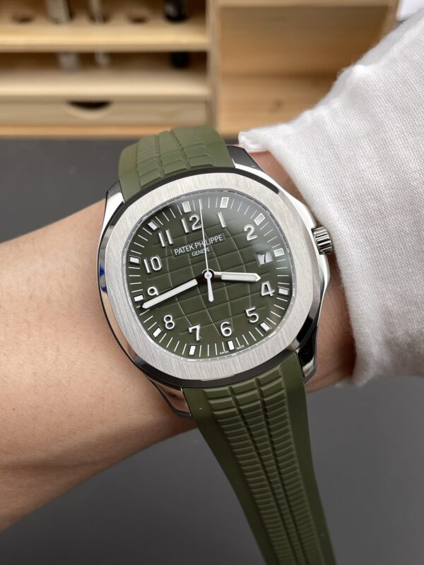 i1754331788361_948_0_8-2.jpg Patek Philippe Aquanaut 5168G Green