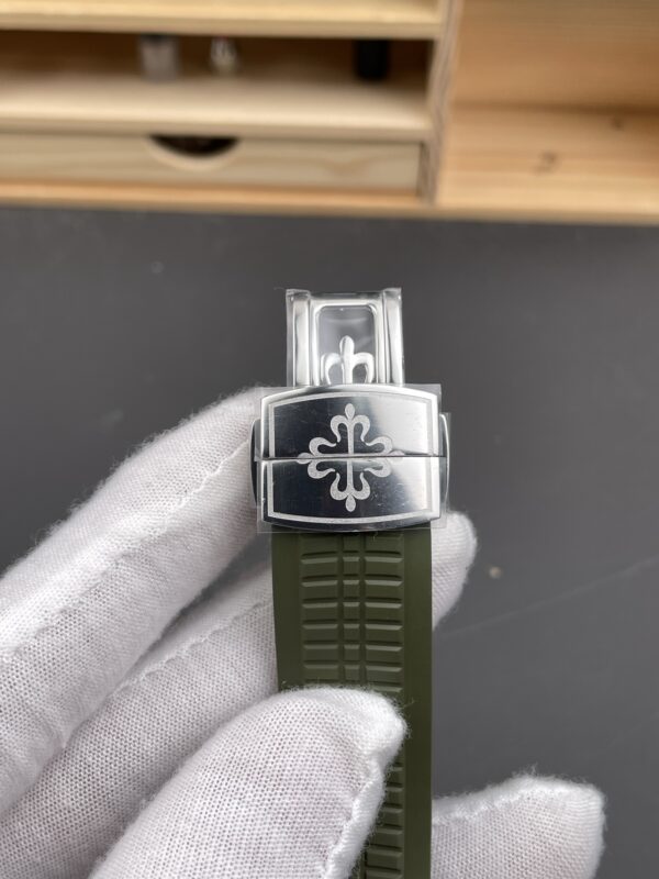 i1754331790941_8471_0_7-2.jpg Patek Philippe Aquanaut 5168G Green
