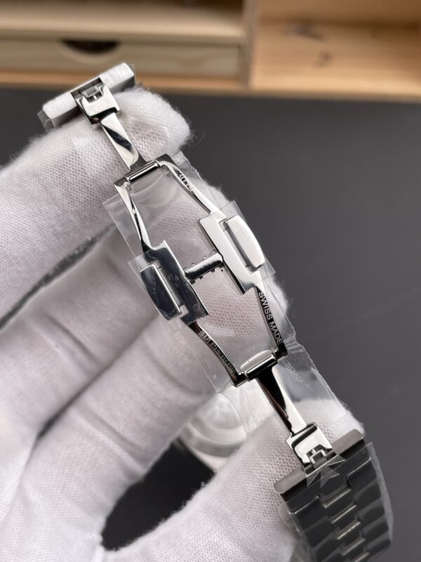 Vacheron Constantin Overseas 1205V Blue