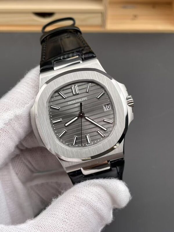 Patek Philippe Nautilus 5711G Gray