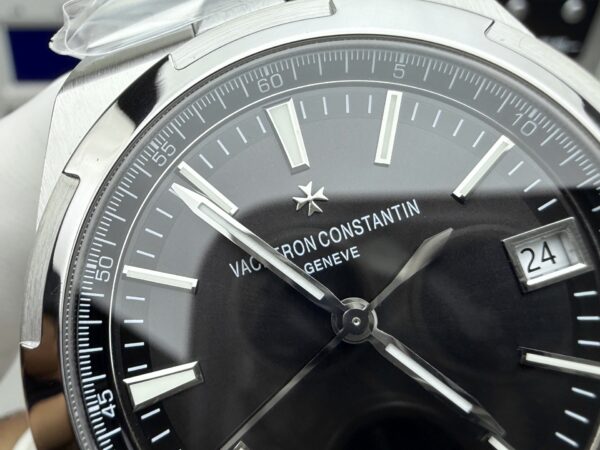 Patek Philippe Overseas 4500V