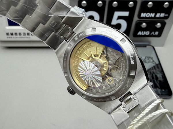 Patek Philippe Overseas 4500V