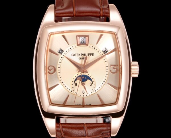 Patek Philippe Nautilus 5135G