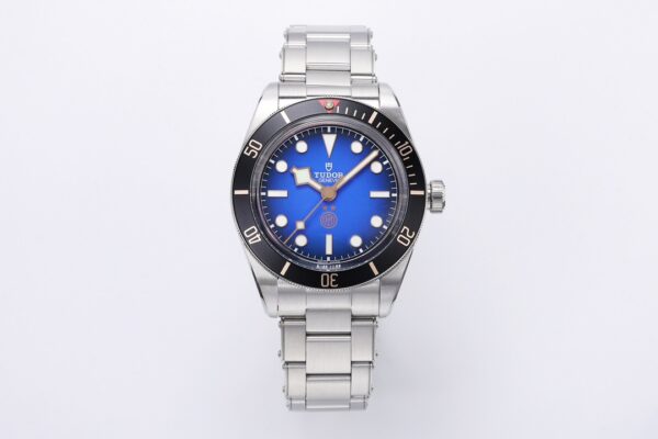 Tudor Black Bay (PATRIMONY) Smoked