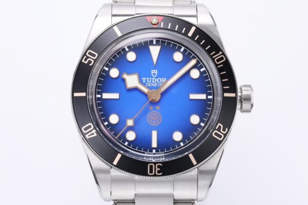 Tudor Black Bay (PATRIMONY) Smoked