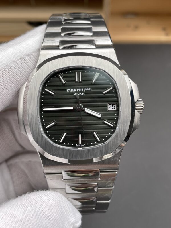Patek Philippe Nautilus 5711 Green
